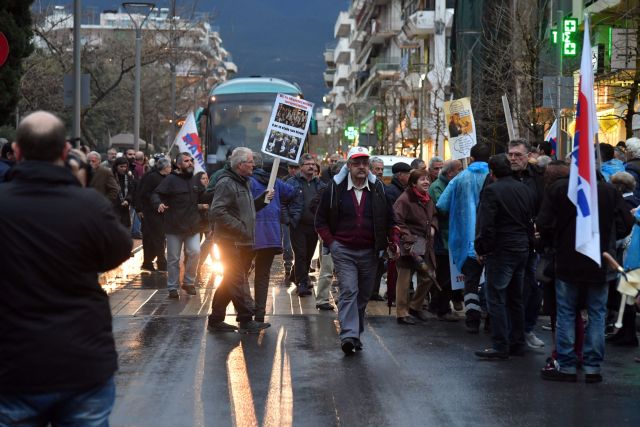 Συνέδριο ΓΣΕΕ : Ούτε σήμερα άρχισε – Κλίμα έντασης και αποχωρήσεις