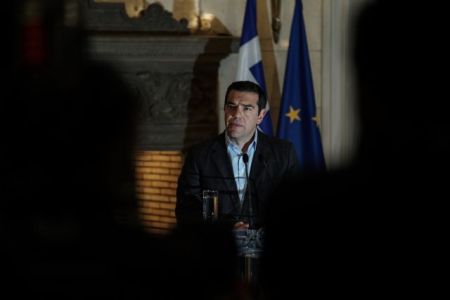 Κυβέρνηση στην παγίδα της Novartis