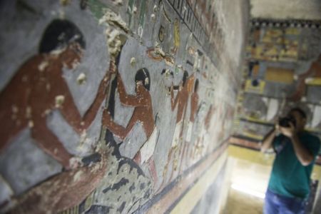 Αιγυπτος: Στο φως ταφικός θάλαμος 4.000 ετών (Εικόνες)