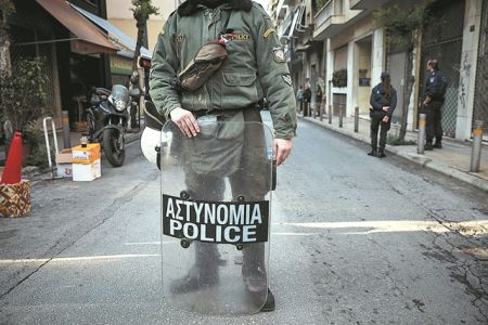 Ψάχνουν για νέο κύκλωμα διαφθοράς αστυνομικών