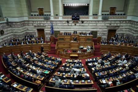 Βουλή: Συνεχίζεται για 2η ημέρα η συζήτηση για τις προγραμματικές δηλώσεις