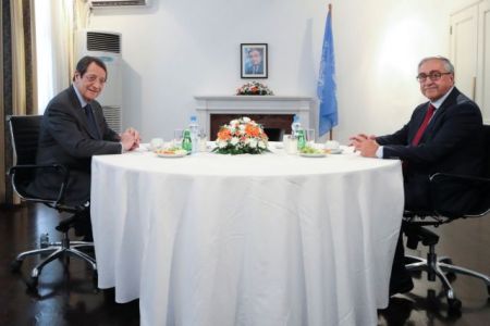 Rough start in Anastasiades-Akinci talks on Cyprus problem