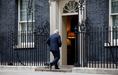 Τζόνσον στους βουλευτές: Να μην κόψετε τα πόδια της Βρετανίας για το Brexit