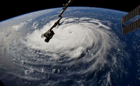 Stormquake: Το τρομακτικό φαινόμενο που συνδυάζει τυφώνες και σεισμούς
