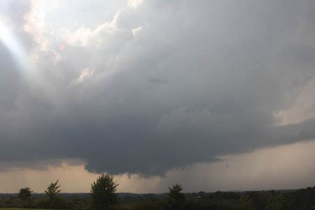 Wall cloud: Τι είναι το καιρικό φαινόμενο  που χτύπησε την Αττική