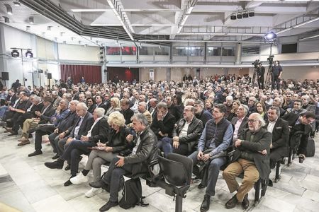 Φουντώνουν οι φόβοι πασοκοποίησης στον ΣΥΡΙΖΑ