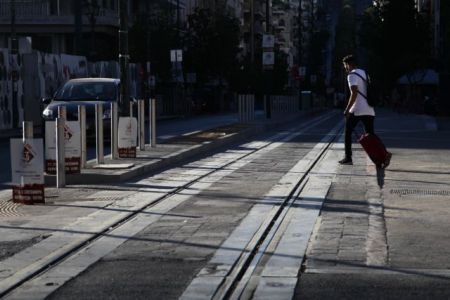 Σε τελική φάση οι δοκιμές του τραμ στην επέκταση προς Πειραιά