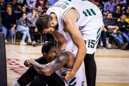 Ήττα για τον Παναθηναϊκό 98-86 στην Μπαρτσελόνα