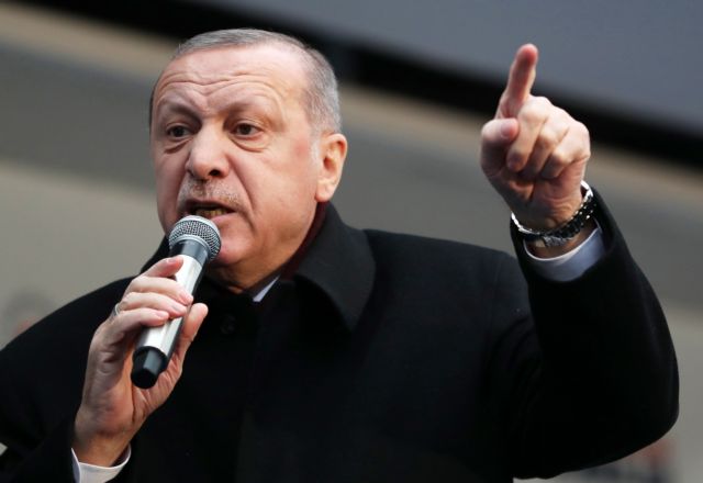 Οργισμένος Ερντογάν απειλεί τις ΗΠΑ: Θα απαντήσουμε με αντίμετρα