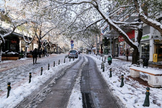 Πρωτοχρονιά ντυμένη στα λευκά φέρνει η «Ζηνοβία» – Χιόνια και στην Αττική