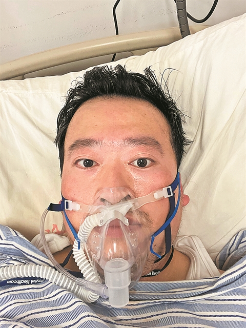 Ο θάνατοςτου γιατρού πονοκέφαλος για τον Σι Τζινπίνγκ