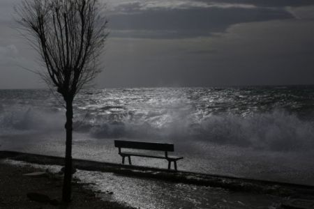 Βροχές και θυελλώδεις άνεμοι – Δείτε που χαλάει ο καιρός