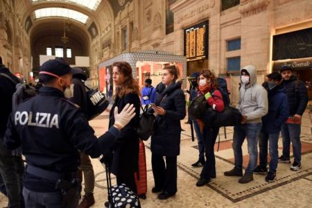 Κορωνοϊός: Εφιαλτικό σενάριο ιταλού επιστήμονα – Μπορεί να νοσήσει και το 60% του πληθυσμού