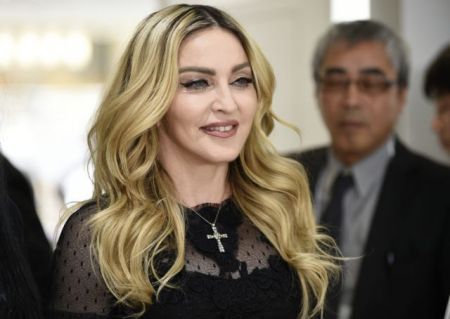 Κορωνοϊός: Η Μαντόνα ακύρωσε όλες τις συναυλίες της στο Παρίσι