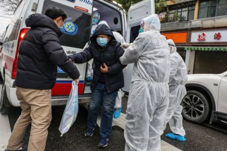 Οι μεγάλες ανατροπές που φέρνει ο νέος κορωνοϊός: 10 ερωτήσεις – απαντήσεις