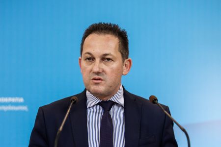 Πέτσας: Αντικοινωνική συμπεριφορά η μετακίνηση στην επαρχία εν μέσω κορωνοϊού