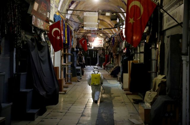 Τουρκία: Στους 108 οι νεκροί από τον κορωνοϊό – 7.402 τα κρούσματα