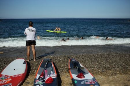 Προσφυγή στο ΣτΕ για την απαγόρευση του μπάνιου στη θάλασσα