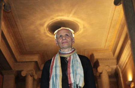 Κορωνοϊός: Πέθανε ο σπουδαίος θεατράνθρωπος Μπρους Μάγιερ