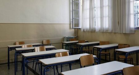 ΟΛΜΕ: Η επαναλειτουργία των σχολείων δεν είναι  αποτελεσματική