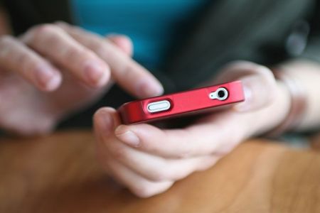 Πέτσας: Σταματά αρχές Μαϊου η αποστολή sms στο 13033