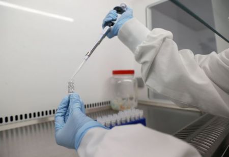 Κορωνοϊός – Έρευνα ΑΠΘ:  Με δείγματα από αποχετεύσεις ανιχνεύει τη διασπορά του ιού