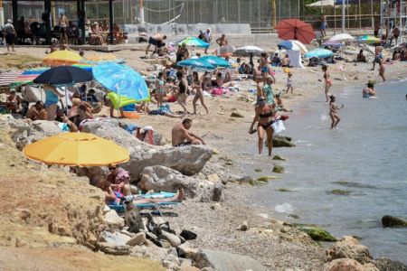 Καιρός: Πρόσκαιρη πτώση θερμοκρασίας σήμερα –  στους 40 ανεβαίνει την Παρασκευή