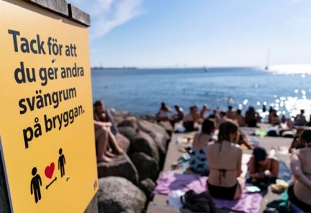 Σουηδία: Έρευνα για τα μέτρα αντιμετώπισης του κορωνοϊού