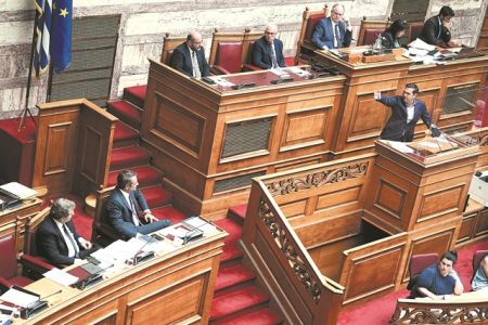 Ο ΣΥΡΙΖΑ επιστρέφει στους δρόμους