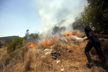 Πυρκαγιές  σε Χανιά και Χίο