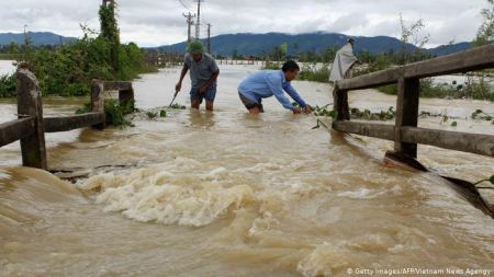 Βιετνάμ-Καμπότζη: Πλέον των 40 οι νεκροί από πλημμύρες –  πολλοί αγνοούμενοι