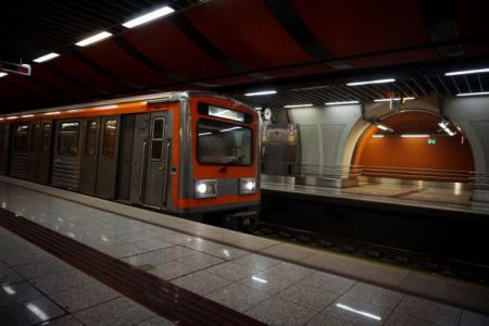 Συναγερμός στο Μετρό : 10 εργαζόμενοι θετικοί στον κορωνοϊό το τελευταίο 24ωρο