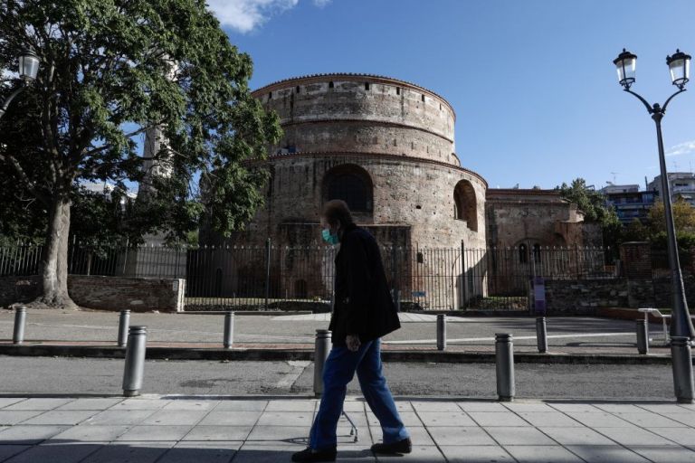 Δήμος Θεσσαλονίκης : Παραιτήσεις για τους εμβολιασμούς εκτός σειράς