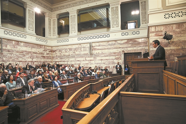 Ποιοι και τι συμβουλεύουν τον Αλ. Τσίπρα στον δρόμο προς τις κάλπες