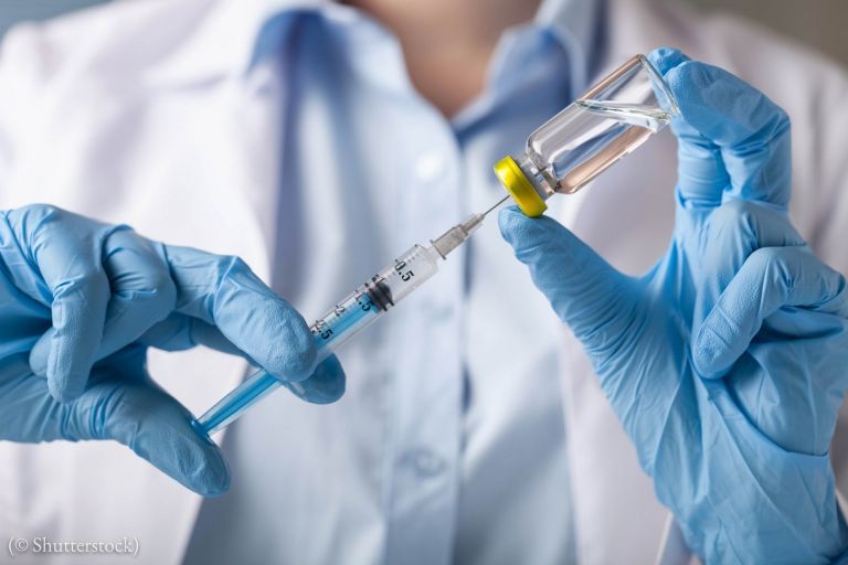 Σουηδία : Γιατί καθυστερεί το πρόγραμμα εμβολιασμού ενηλίκων