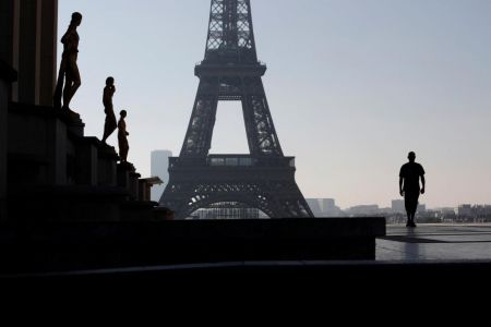 Γαλλία: Ο υπουργός Υγείας καλεί σε επιτάχυνση των εμβολιασμών