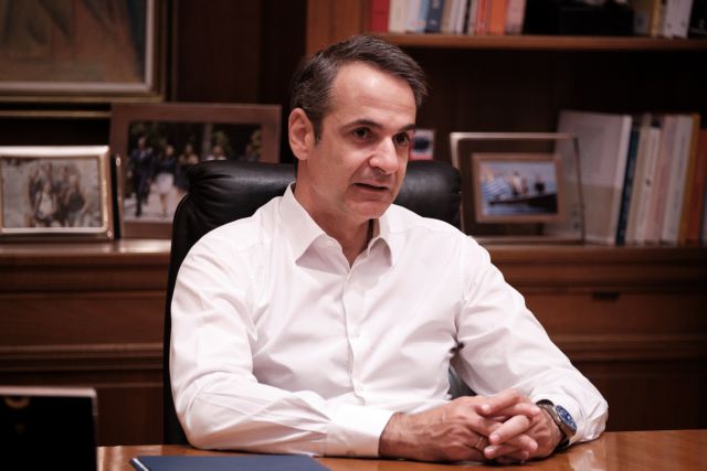 Mitsotakis: Only a matter of time before Delta variant prevails; again calls for people to get vaccinated