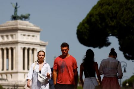 Ιταλία: Αύξηση θανάτων και εισαγωγών στις ΜΕΘ