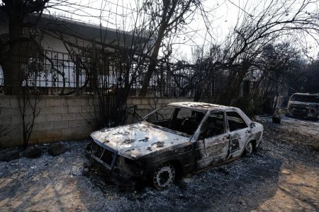 Φωτιά στη Βαρυμπόμπη – Τη σχολίασε ο Γκάρι Λίνεκερ – Η «σπόντα» για τους αρνητές της κλιματικής αλλαγής