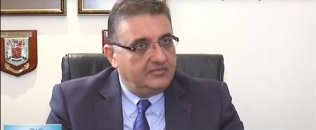 Chief of Pan-Hellenic Medical Association: Surge in number of young COVID-19 patients, six deaths