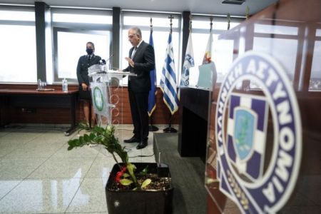 Η ανακουφιστική απαλλαγή της Κατεχάκη από τη δασοπυρόσβεση και το παρασκήνιο με την αποχώρηση Χρυσοχοΐδη