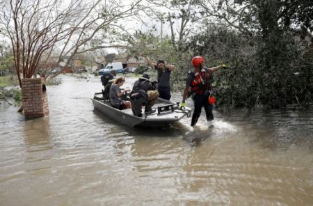 Κυκλώνας Άιντα – Νυχτερινή απαγόρευση κυκλοφoρίας στη Νέα Ορλεάνη – Χωρίς ρεύμα η Λουιζιάνα