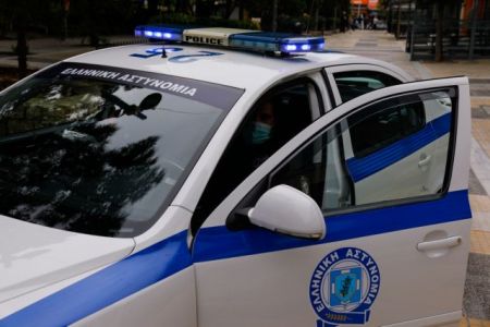 Αίγιο – Άγρια επίθεση ληστών – Ξυλοκόπησαν 27χρονη στη μέση του δρόμου