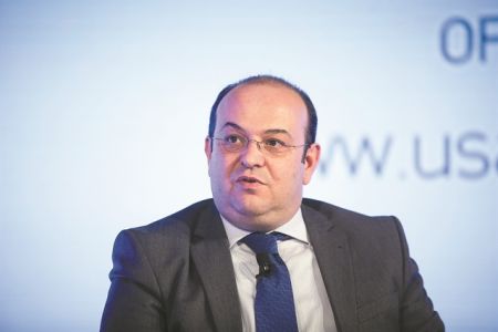 Δημήτρης Λιάκος: «Ο ΣΥΡΙΖΑ πρέπει να ξανακερδίσει το πολιτικό κέντρο»