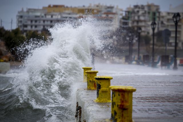 Καιρός – Βροχές, πτώση της θερμοκρασίας και ισχυροί άνεμοι έως 8 μποφόρ