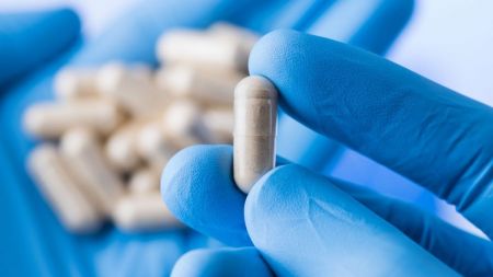 Κορωνοϊός : Πώς θα χορηγηθούν τα αντιικά φάρμακα – Τι είπε η Γκάγκα για τον υψηλό αριθμό θανάτων
