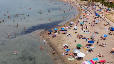 Γερμανικά ΜΜΕ: Ο ελληνικός τουρισμός μεγάλος κερδισμένος της πανδημίας
