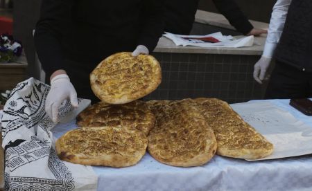 Τουρκία: Κόβουν και το ψωμί λόγω ακρίβειας