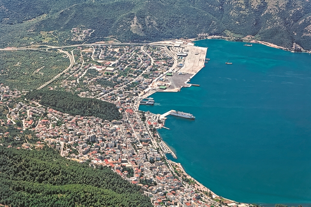 Οι μνηστήρες των λιμανιών