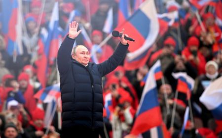 Ρωσία: Τεχνικό σφάλμα η διακοπή της ομιλίας Πούτιν από την κρατική τηλεόραση, λέει το Κρεμλίνο